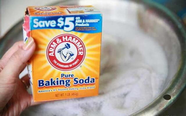 Cách tẩy trắng quần áo hiệu quả với Baking Soda