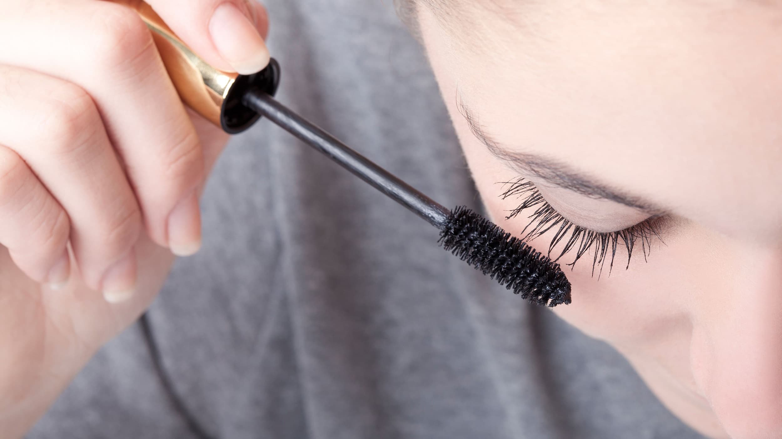 Một số mẹo tẩy trang Mascara tự nhiên